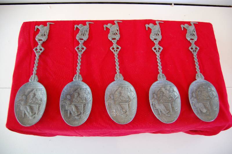 lot 158 image: Vintage Spoons