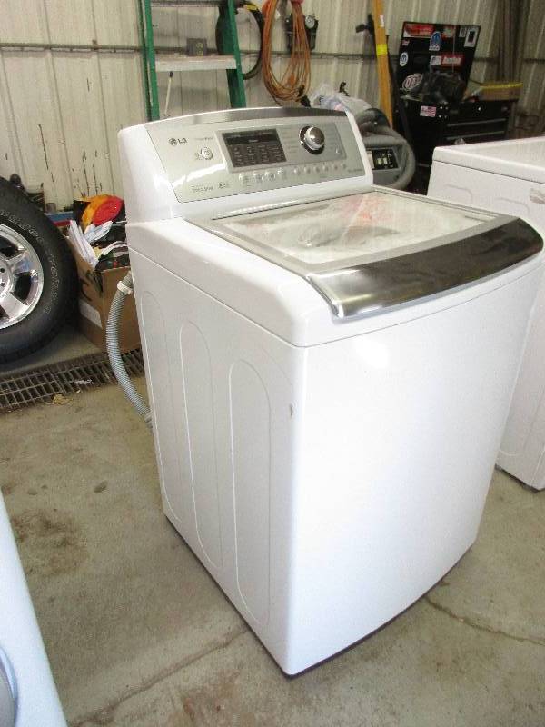 LG Washer WT5070CW