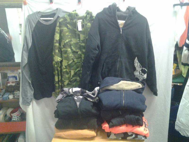 Lot Of Mens Hoodies size Large