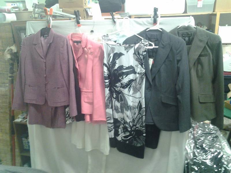 Business Suits & Skirt Sets Size 4 & 6 (Womens)