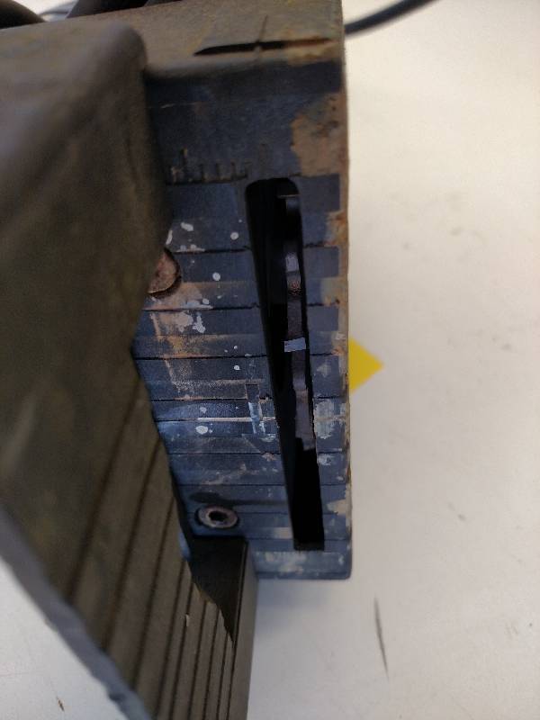 lot 44 image: Black & Decker 4 12 Angle Grinder...