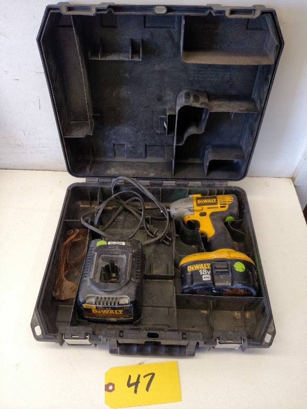 lot 47 image: Dewalt DW056 Heavy Duty 14 Impact...
