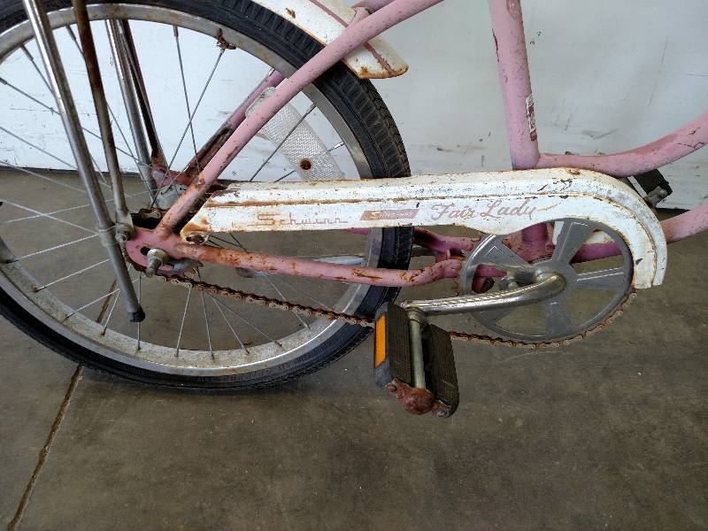 lot 67 image: Vintage Schwinn Stingray Fair Lady ...