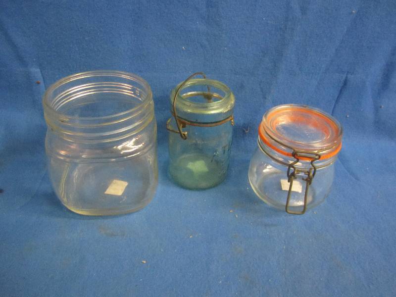 Sealing glassware. Atlas, Farfait...