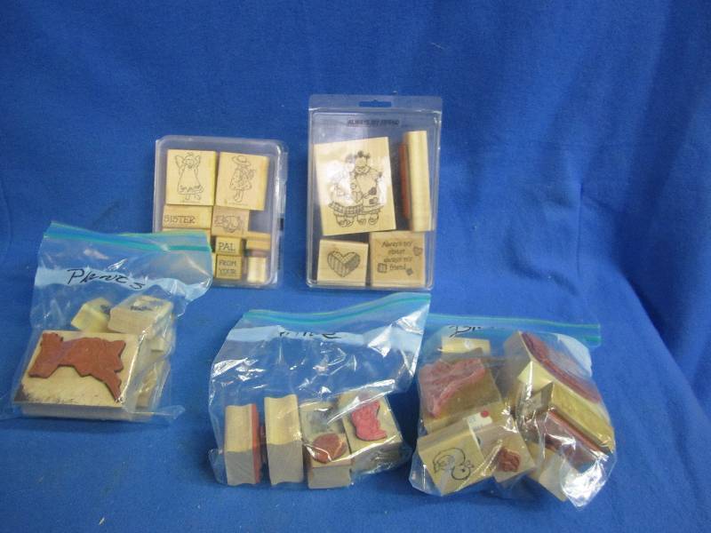 Lot of rubber stamps, animals, flow...