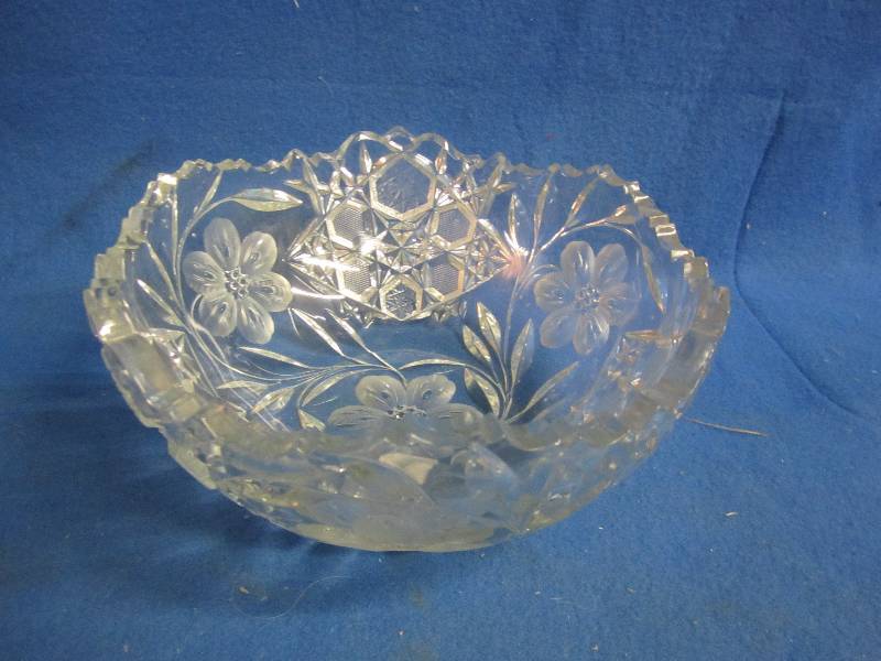 Chrystal bowel ...
