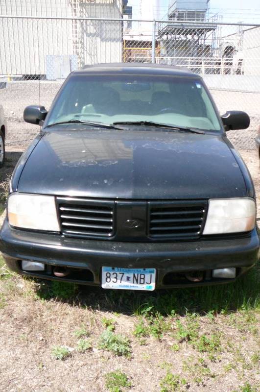 1999 Oldsmobile 4 W Bravado