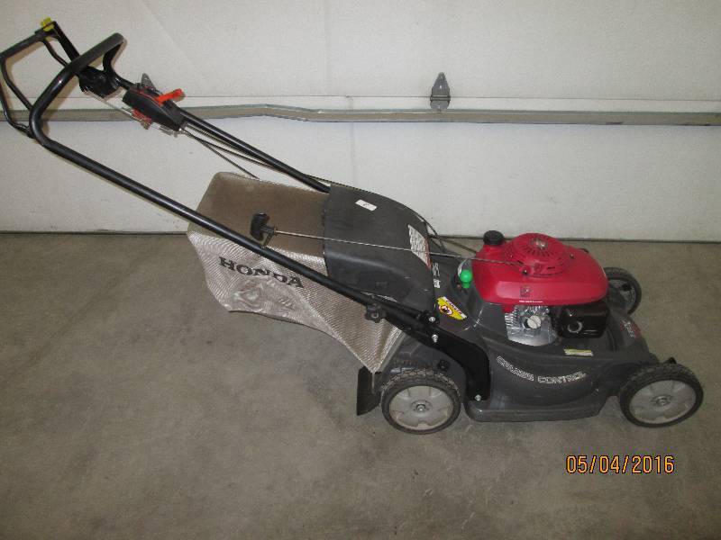 Honda HRX217 Self-Propelled 21 Law...