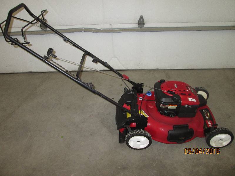 Toro 6.5HP Self-Propelled Lawn Mowe...