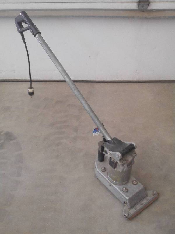lot 5 image: Commercial 120Volt 10 Floor Stripp...