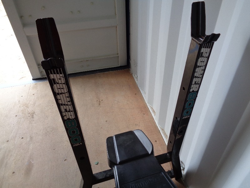 lot 135 image: Weight Bench