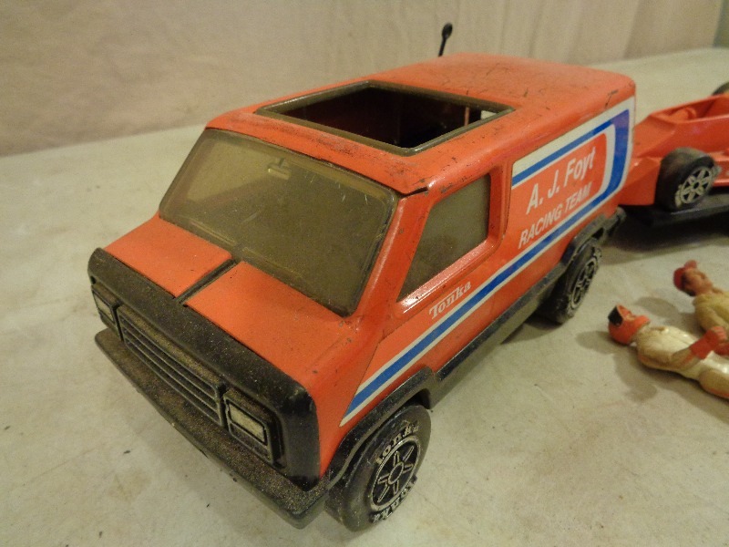 lot 123 image: Metal Tonka AJ Foyt Racing Team