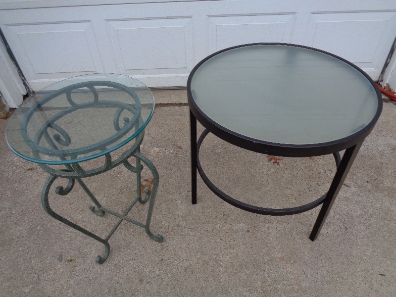 lot 37 image: 2 Metal  Glass End Tables