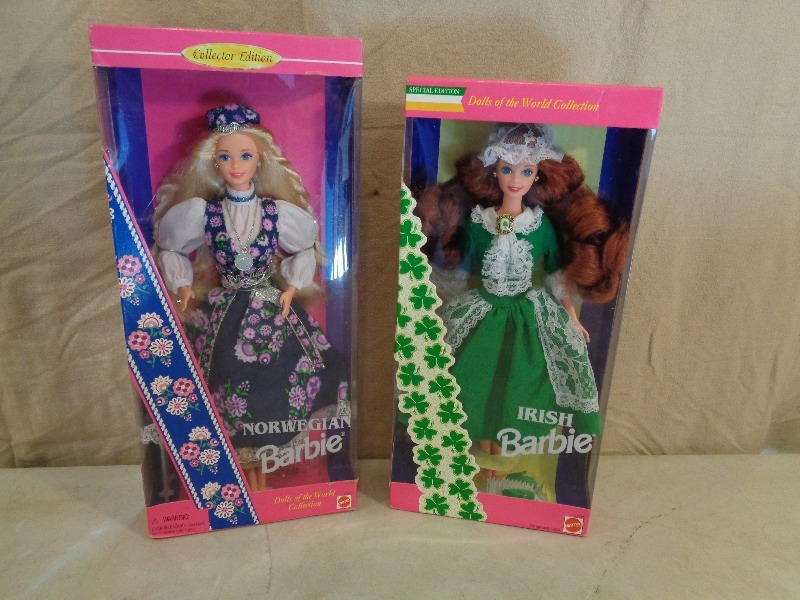 lot 64 image: 2 New Barbies in Boxes