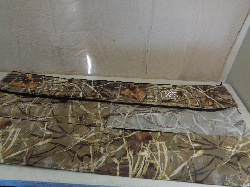 lot 67 image: Ducks Unlimited Vehicle Gun Organizer