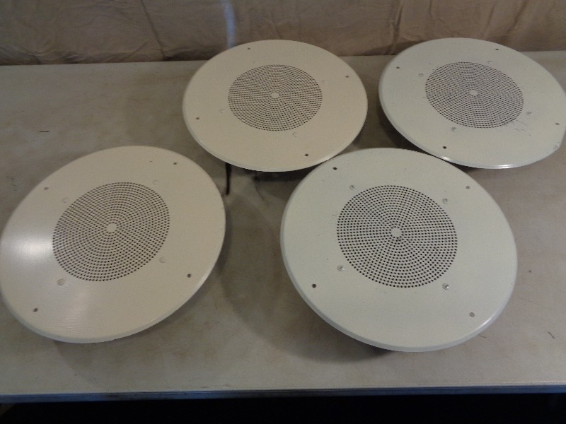 lot 86 image: 4 Realistic Ceiling Speakers