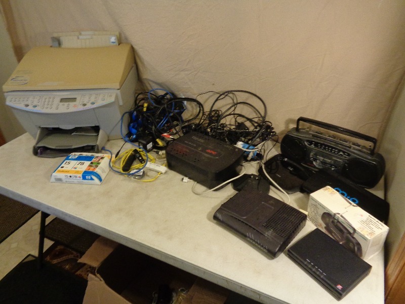 lot 107 image: Assorted Electronics