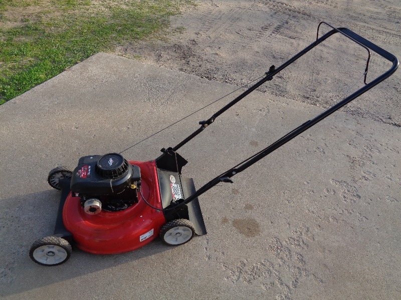 lot 88 image: MTD Yard Machines Lawn Mower