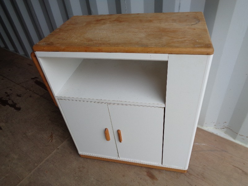 lot 52 image: Kitchen Island  Mircrowave Cart