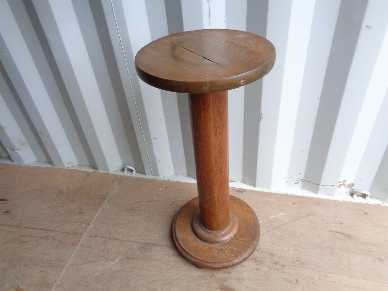 lot 52A image: Wood Pedestal