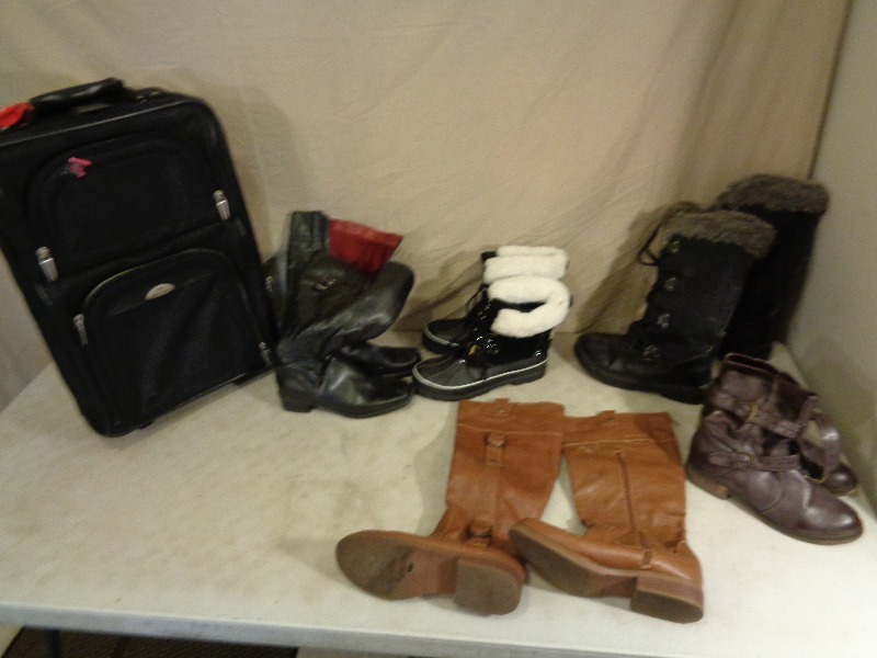lot 171 image: Womens Shoes and Boots