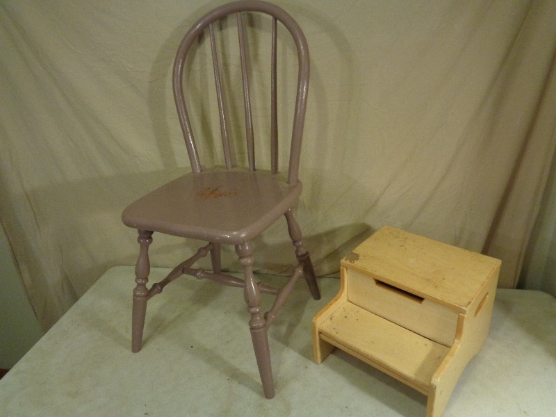 lot 199 image: Wood Step Stool and Wood Chair