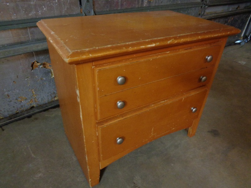 lot 201 image: 2 Drawer Night Stand