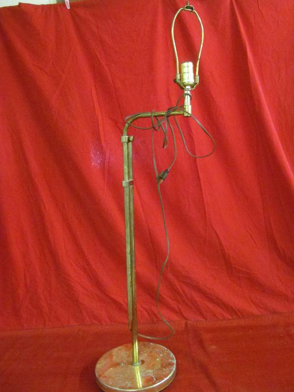 lot 10 image: antique lamp