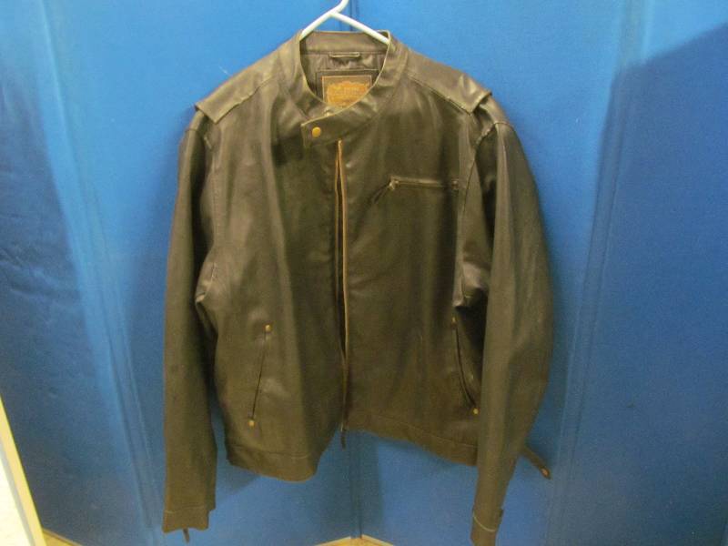 lot 20 image: Arizona leather coat