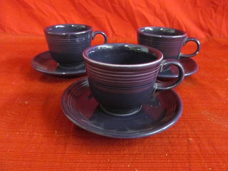 lot 52 image: Fiesta ware