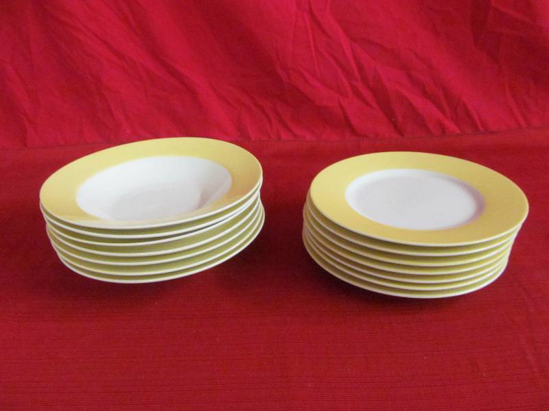 lot 65 image: Home Brand dishes