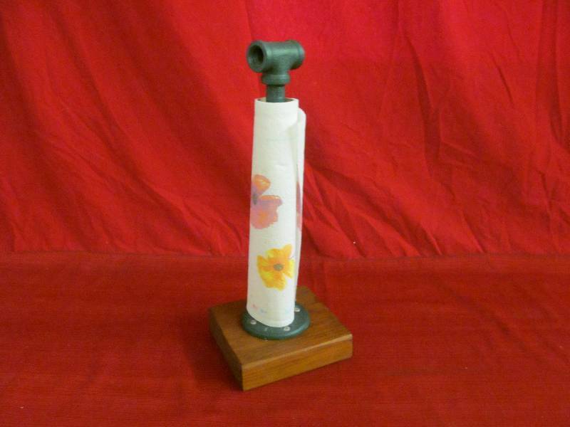 lot 96 image: paper towel  holder
