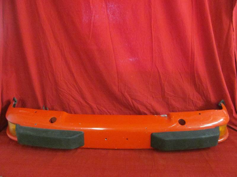 lot 109 image: 1987 Porsche 924 front bumper