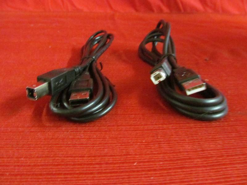 lot 115 image: computer cables
