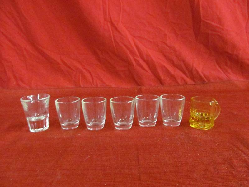 lot 128 image: shot glasses