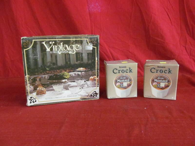 lot 134 image: vintage dishes