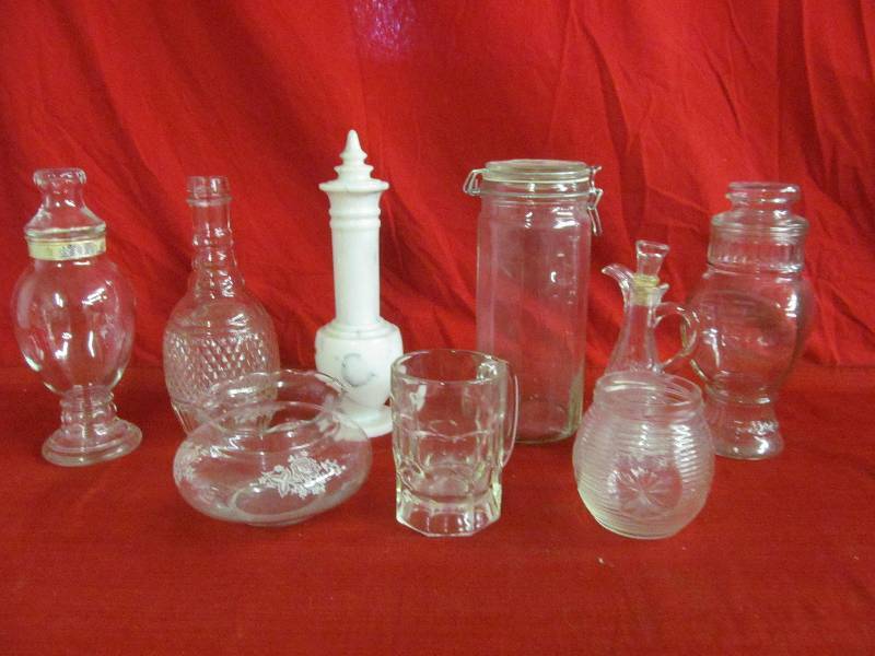 lot 138 image: vintage jars