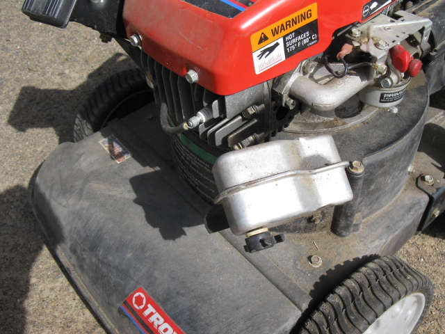 lot 126 image: Troybuilt mowerchipper