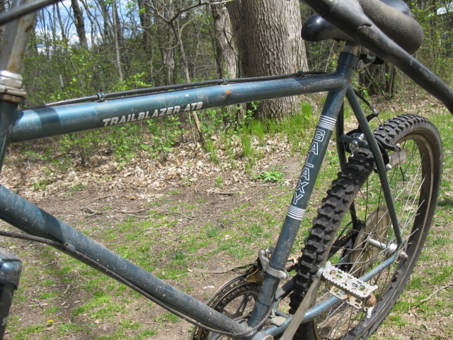 lot 128 image: Green 10 speed Galaxy Trailblaxer ATB bike