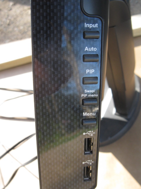lot 152 image: Gateway monitor
