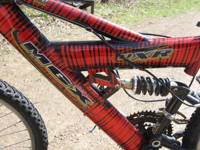lot 198 image: MGX DXR mountain bike