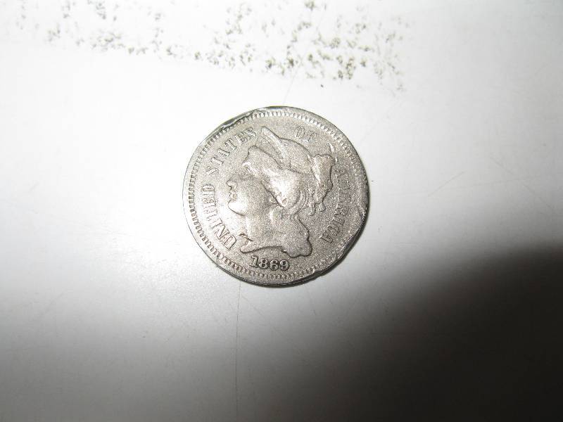 lot 259 image: 1869 US Silver coin