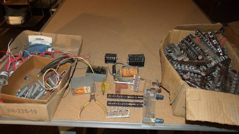 lot 518 image: Misc repair parts