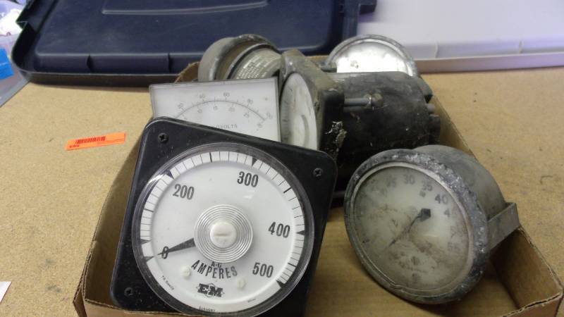 lot 563 image: Variety of Gauges