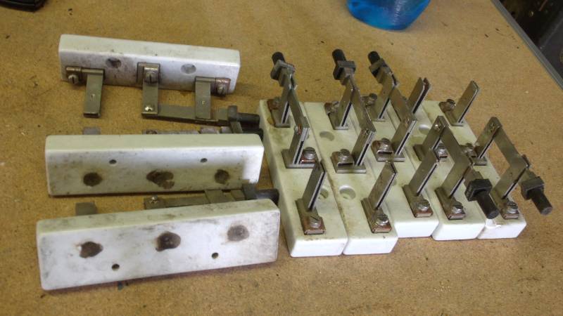 lot 594 image: 8 switches