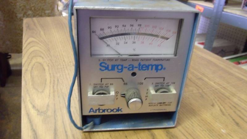 lot 600 image: Arbrook Sur-a-temp Temp monitoring instrument