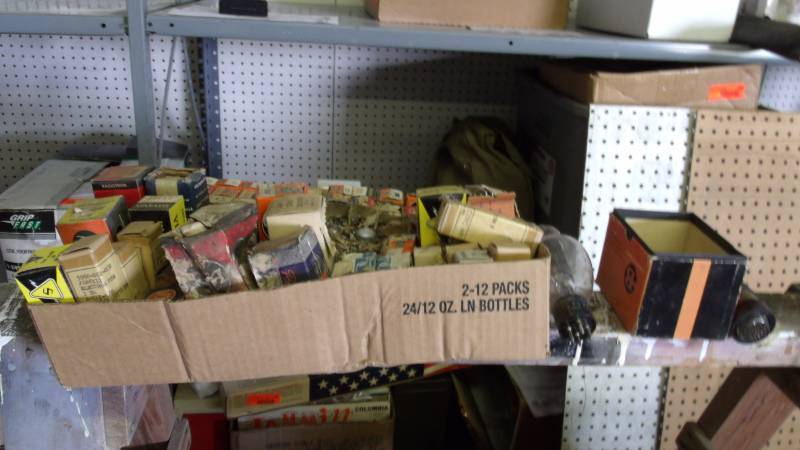 lot 414 image: Box of tubes