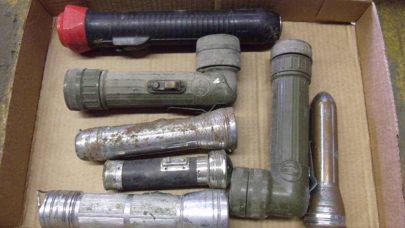 lot 415 image: Old Flashlights, untested