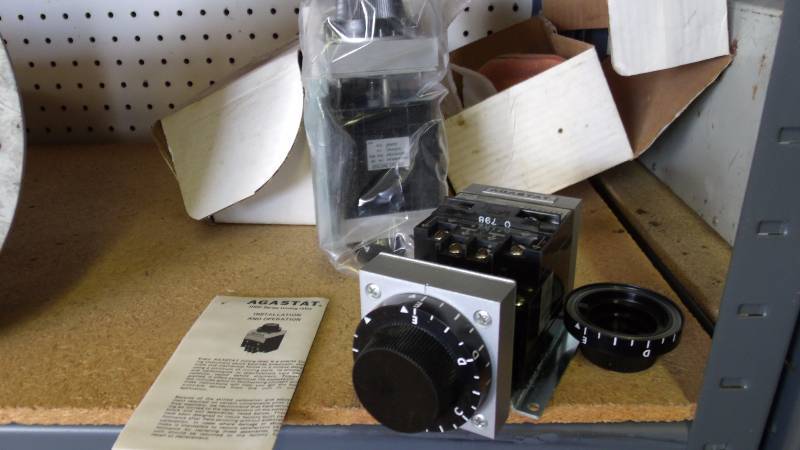 lot 420 image: Agastat 7000 Series Timing Relay