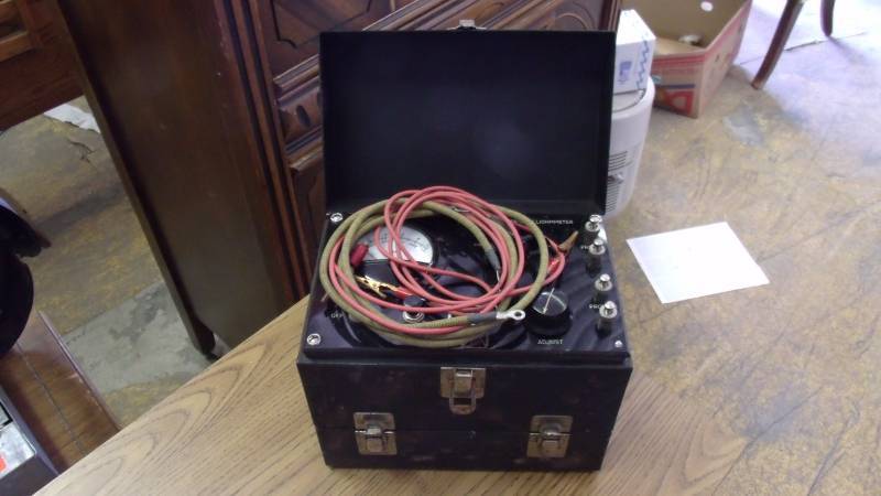 lot 426 image: ShallCross No. 673D Milliohmmeter